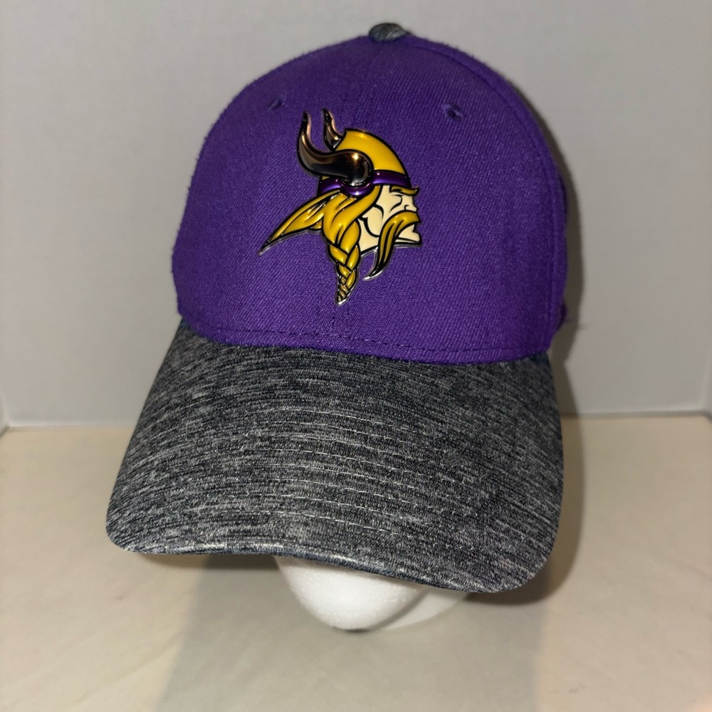 Minnesota Vikings New Era NFL 39 Thirty Hat Cap Flex Fit Small Medium